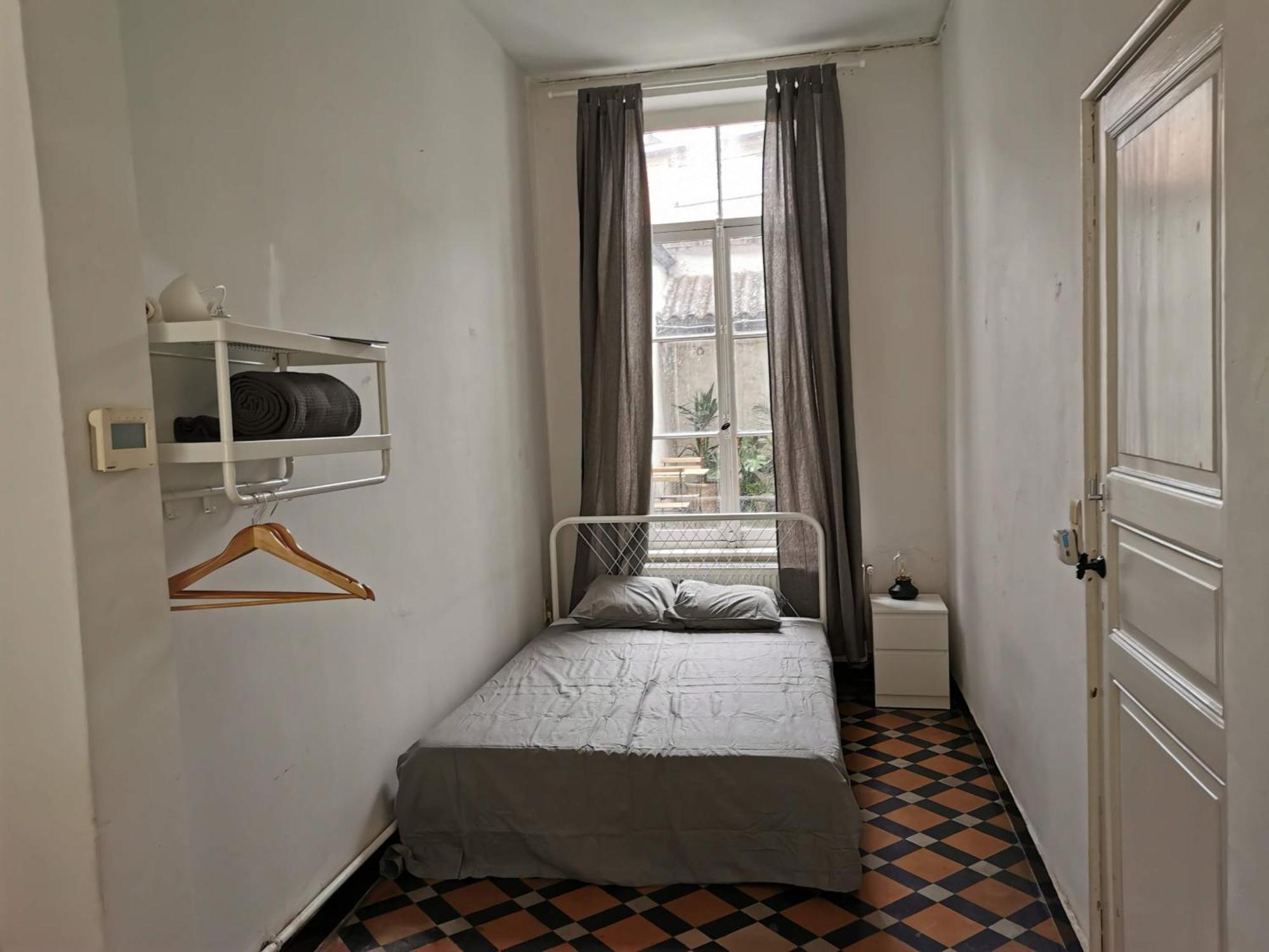 Spacious In Centre Privatunterkunft